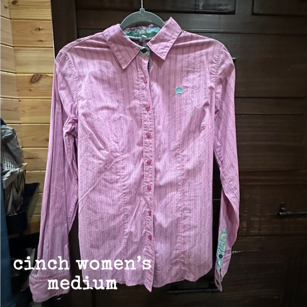 Cinch women’s button up!